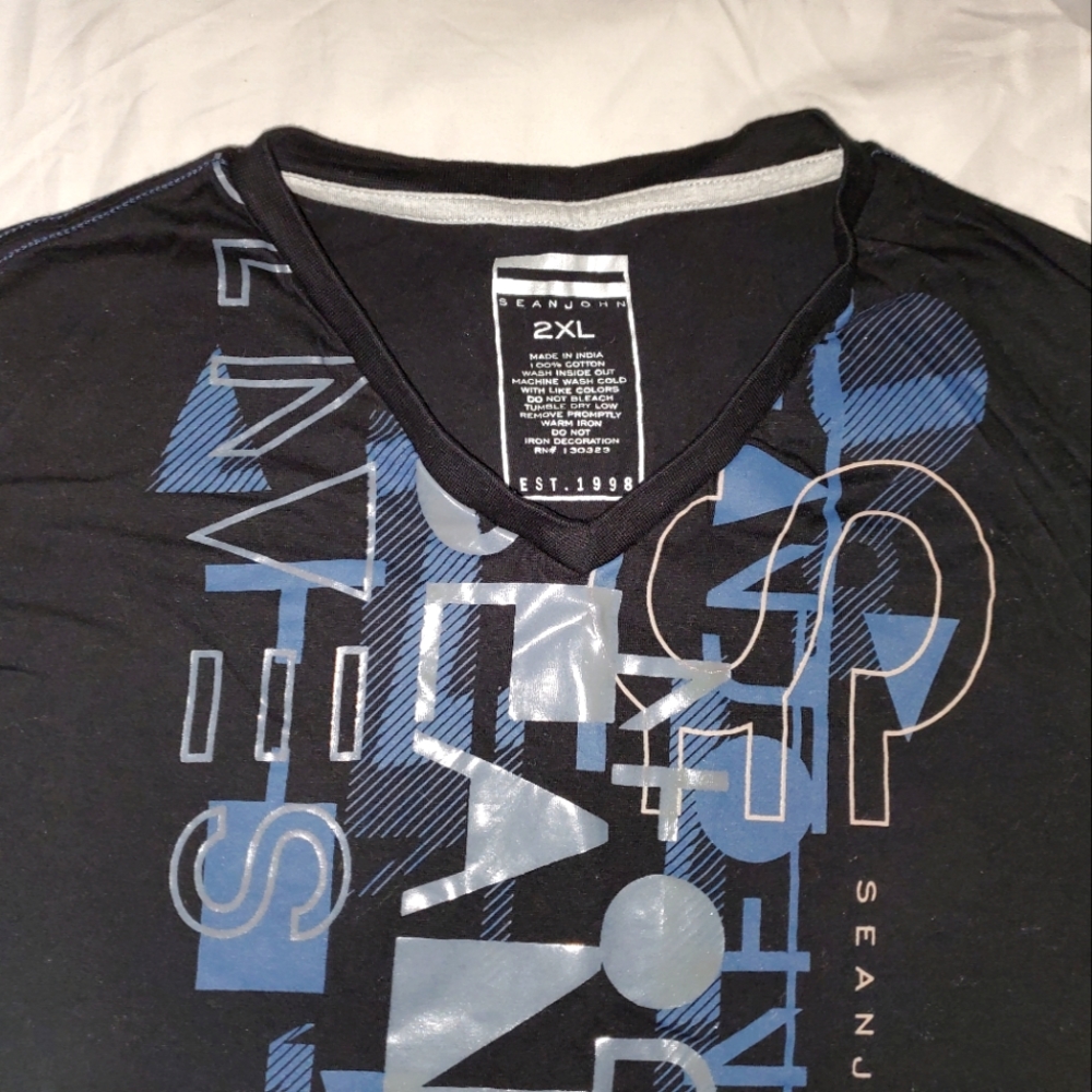 Sean John men's t-shirt, V neck.